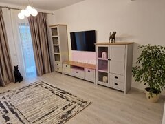 Vila cu curte individuala, zona centrala Popesti-Leordeni