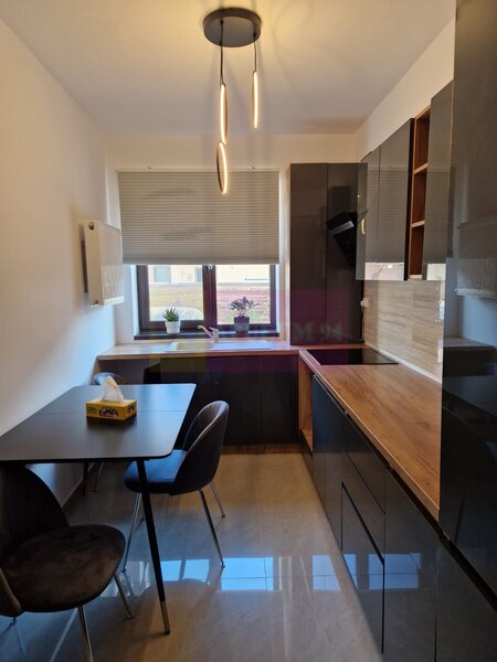 Vila cu curte individuala, zona centrala Popesti-Leordeni